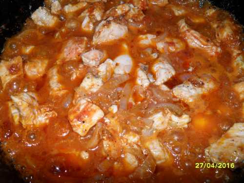 Тушеная курица