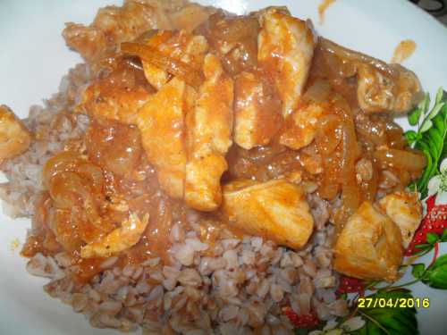 Тушеная курица