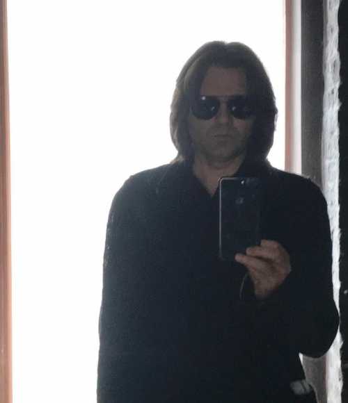 Дмитрий Маликов работает в выходные