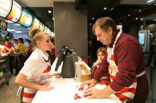 России более миллионов рублей было передано наподдержку иразвитие проектов