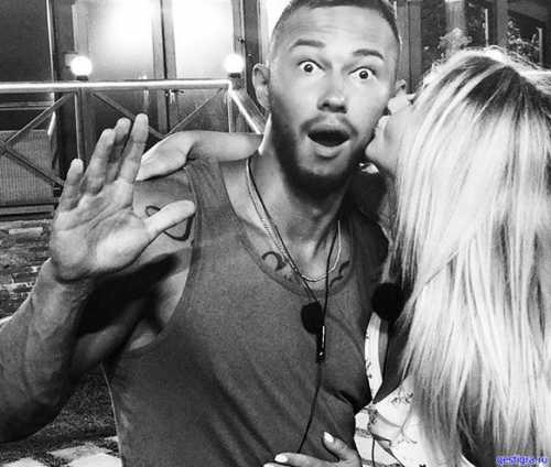 ПУСТЬ С ПРЭКТА ЛЕНУ УБИРУТ ОНА РЯЛЬНО БОЛЬНАЯ Аноним  Саймон, ну что ты зудишь про прошлое, ну напрягает, так не будь с ней, с этой шлюхой