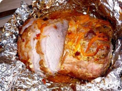 Говядина, запеченная куском в духовке в фольге