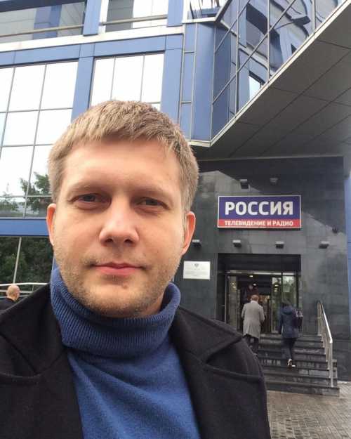 Я извинился отошел помню, что только хотел сохранить мир, ну и порыва хоть както отреагировать не было