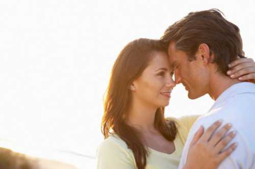 Счастливую влюбленность тоже можно обозначить как некое, хоть и в положительную сторону, но все же отклоняющееся от нормы, состояние, схожее с наркотическим опьянением