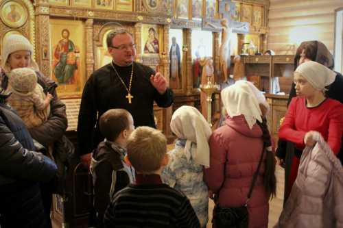 По церковным традициям