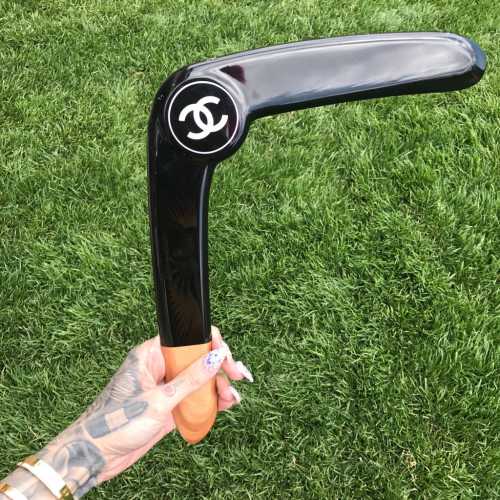 Скандальный бумеранг от Chanel