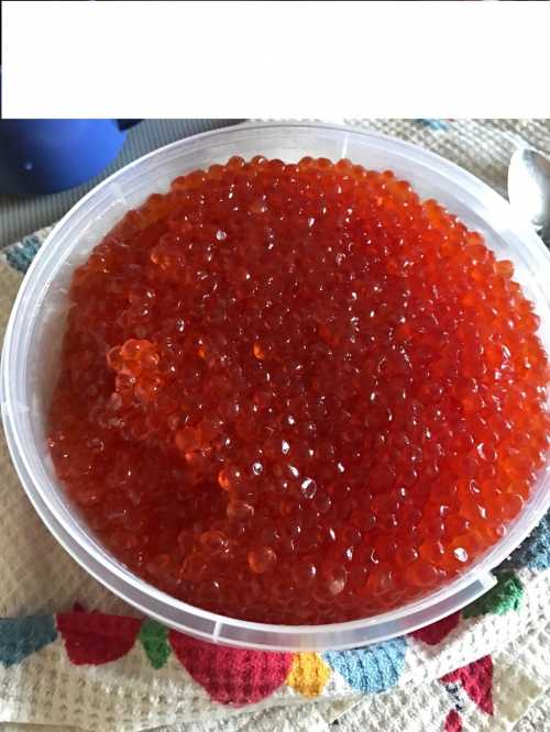 Рецепты засолки икры из форели, секреты выбора