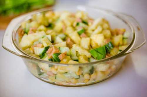 Салаты с ананасами