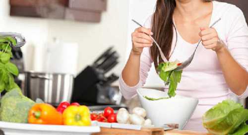 Выпейте это перед сном и попрощайтесь с лишним жиром вокруг талии