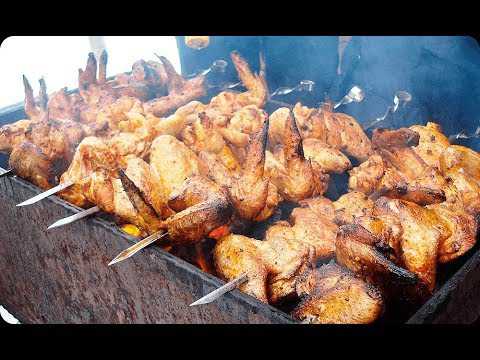 Готовое филе выложить в тарелки, полить соусом и подать