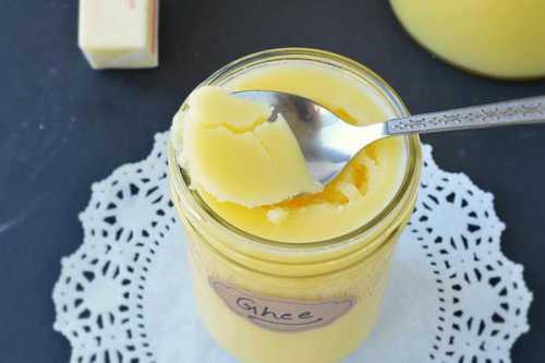 После разведения средства полученный настой оставляют в темном прохладном месте в течение недели до выпадения на дне емкости осадка