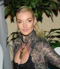 Видео недоступно, потому что связанный с ним аккаунт был удален