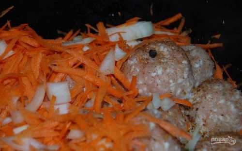 Заполнять формы печеночной массой до самого верха не рекомендуется