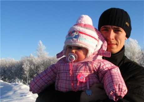 Можно ли гулять с ребёнком при температуре: в