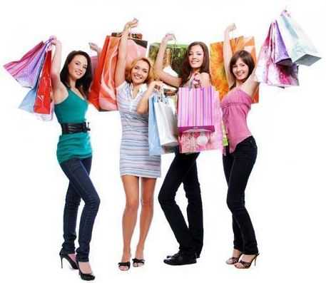 Шоппинг в домашних условиях: преимущества каталогов одежды