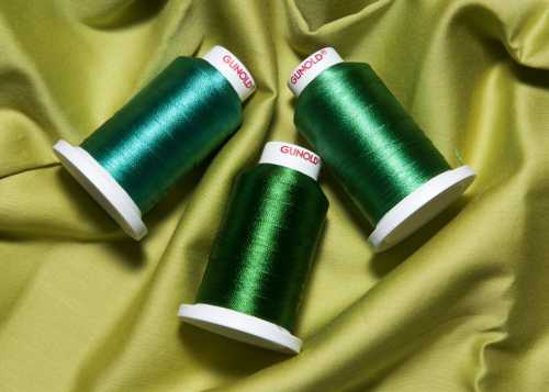 Идея как заправить большую катушку ниток на швейную машинку