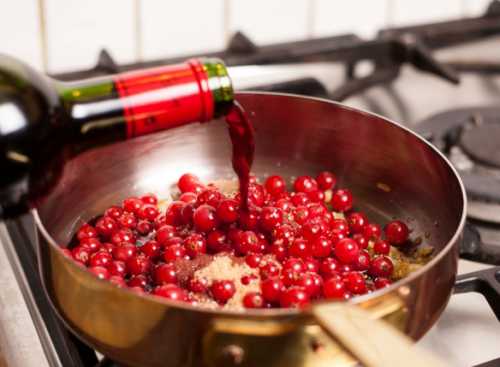 Рецепты вина из красной смородины, секреты выбора