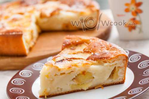 Заливной пирог с яблоками