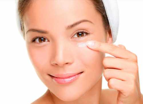 Уход за кожей вокруг глаз в домашних условиях