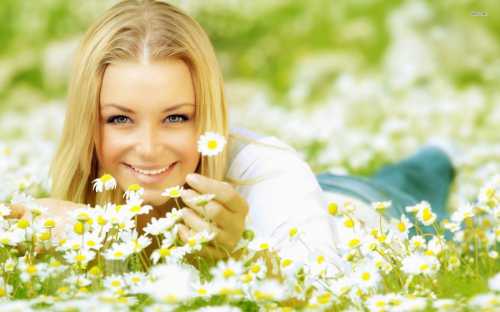 После очищения кожу тонизируют тоником или лосьоном