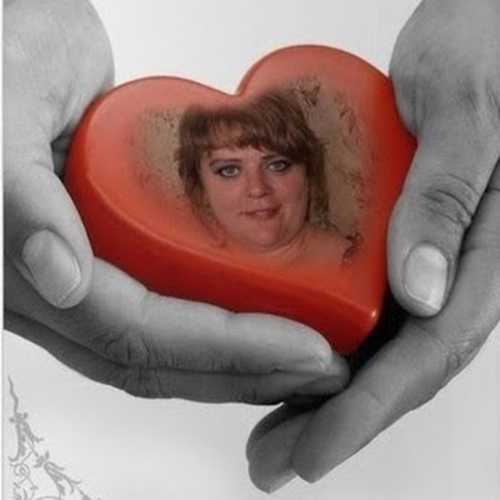 Потом внезапно влюбилась, вышла за него замуж, потеряла интерес к работе и бразды правления в фирме отдала супругу