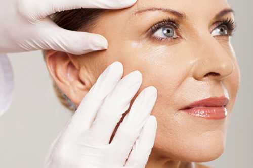 Средство можно использовать для ухода за кожей лица и груди